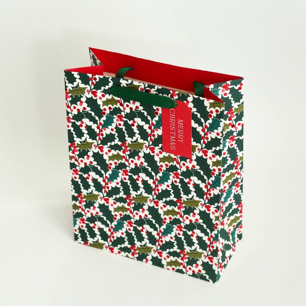 Christmas Kraft Gift Bags for Holiday Presents and Festive Party Favors - Image 4